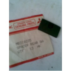 MB318235 MITSUBISHI  GALANT ARKA DİREK İÇ NİKELAJ KLİPS